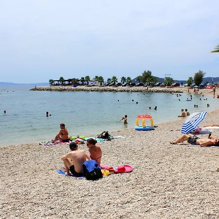 Apartment With A Parking Space - 16247 Split